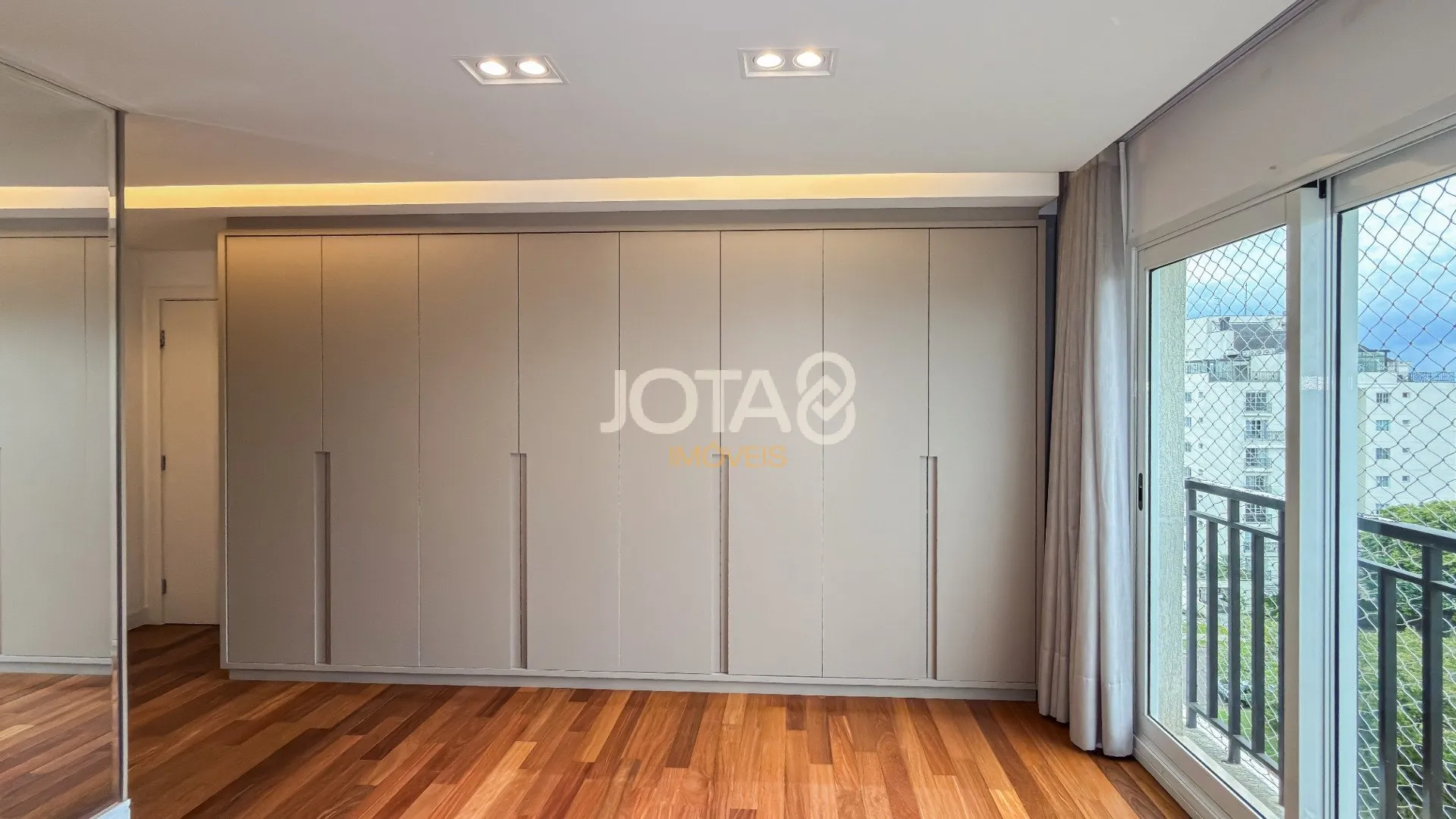 Куполоподібна квартира з 2 спальнями і 284 м² — photo 20