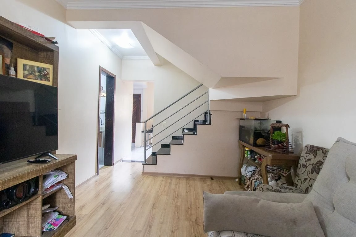 3-bedroom house with a bathtub in Curitiba — photo 6