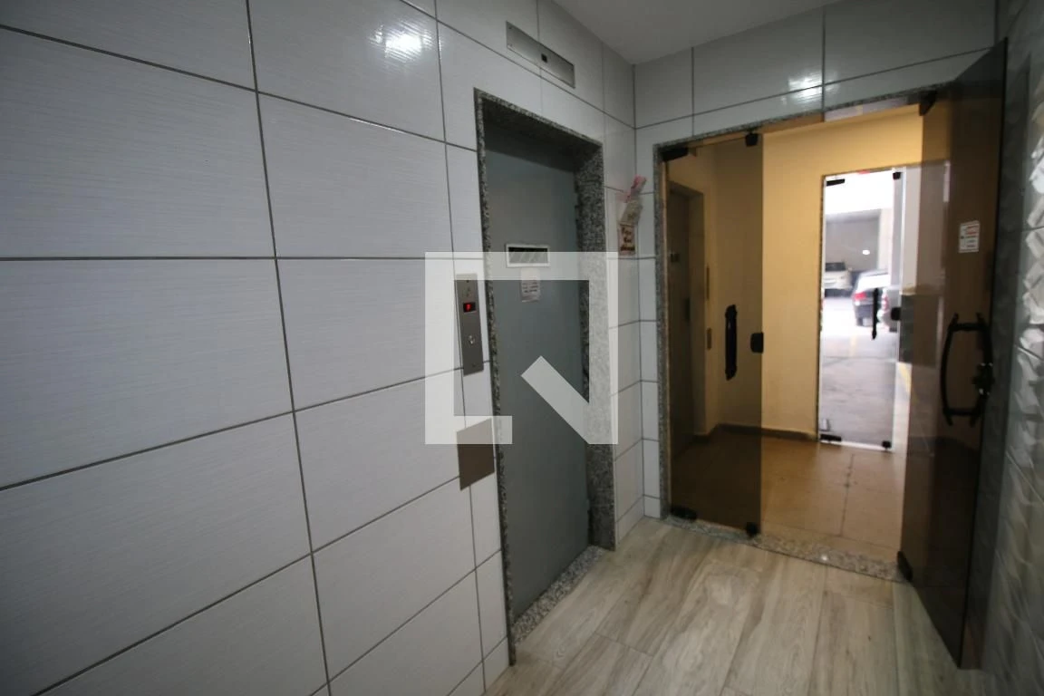 Apartamento mobiliado com 2 quartos e jardim privativo — photo 18