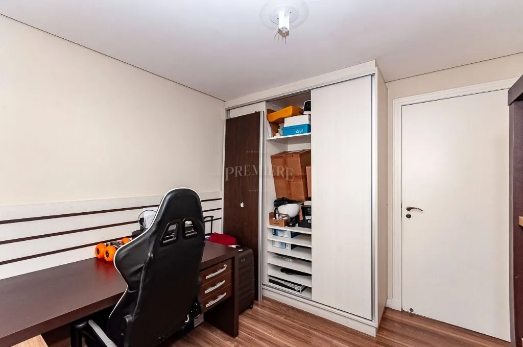 Furnished house with 4 bedrooms across 1167 m² and 8 spots — photo 81