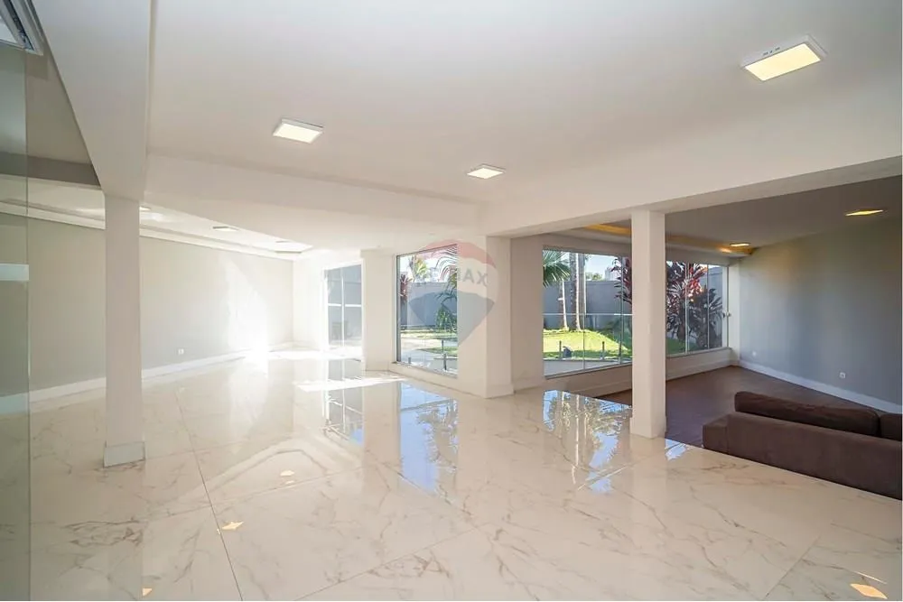 Furnished house with 3 bedrooms and 5 bathrooms, 5 parking