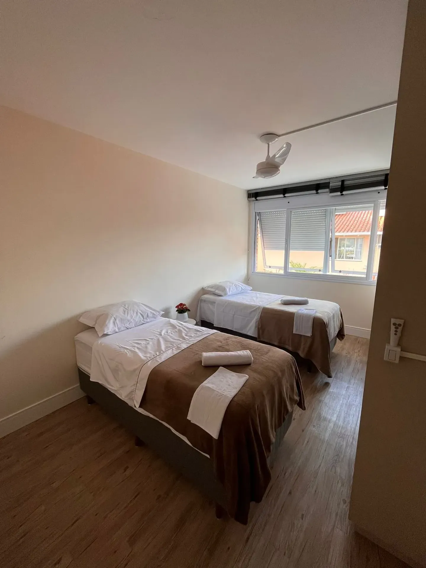 Furnished house with 5 en-suite bedrooms — photo 48
