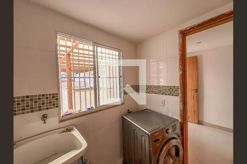 Мебльований будинок з 3 спальнями та 810 м² — photo 14