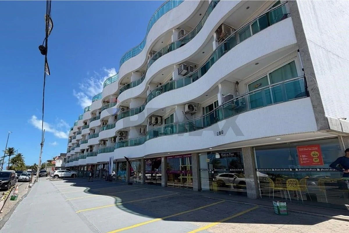 One-bedroom apartment with a water view in João Pessoa — photo 11