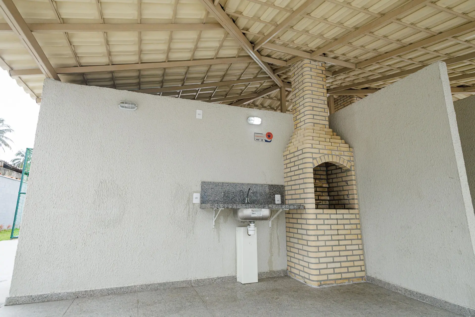 Rental apartment with 2 bedrooms and 1 bathroom — photo 25