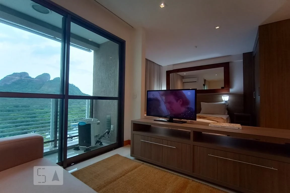 1-bedroom unfurnished apartment with en-suite bath — photo 7