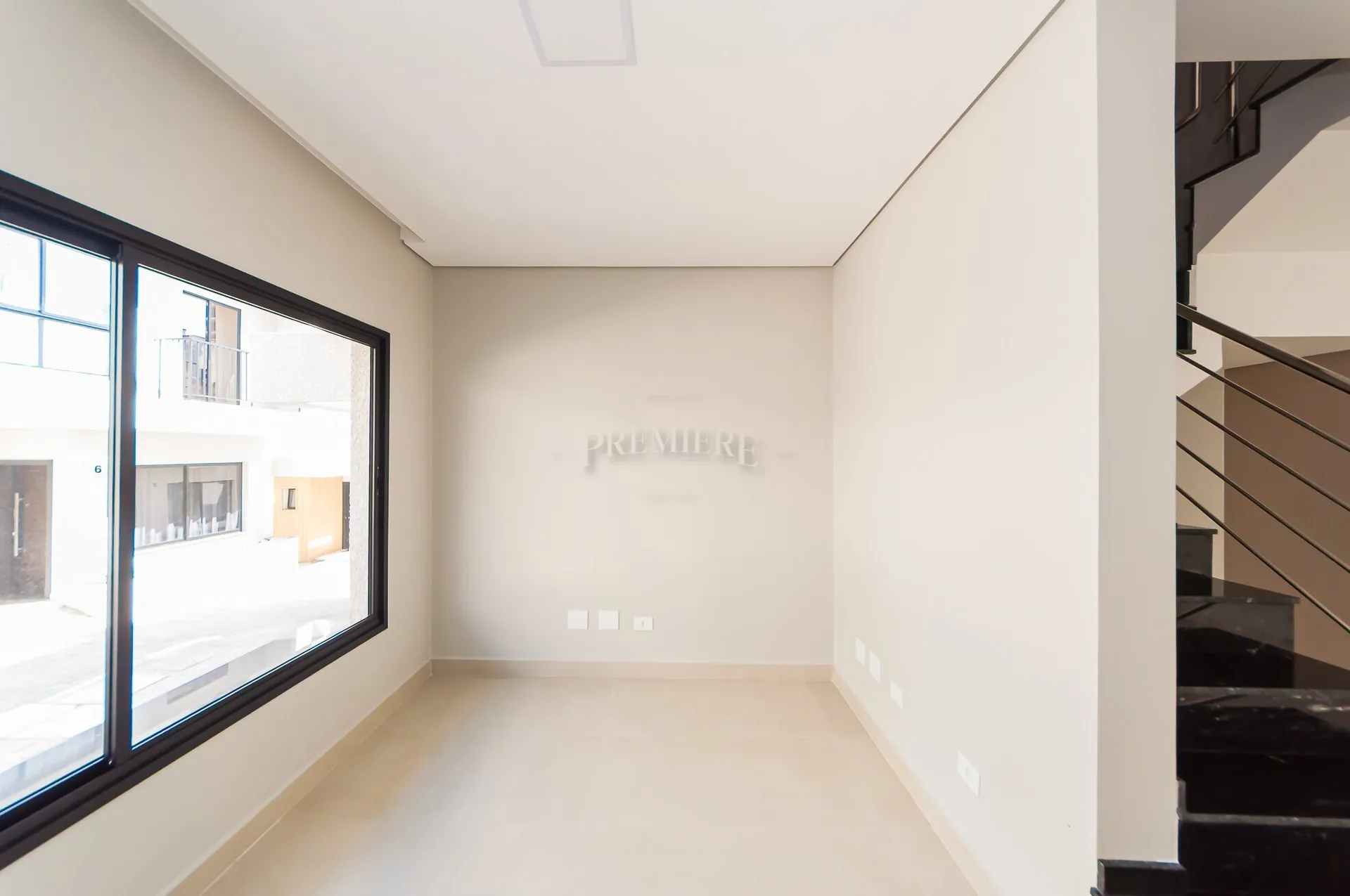 House, 97 m², with a glass-enclosed balcony — photo 28