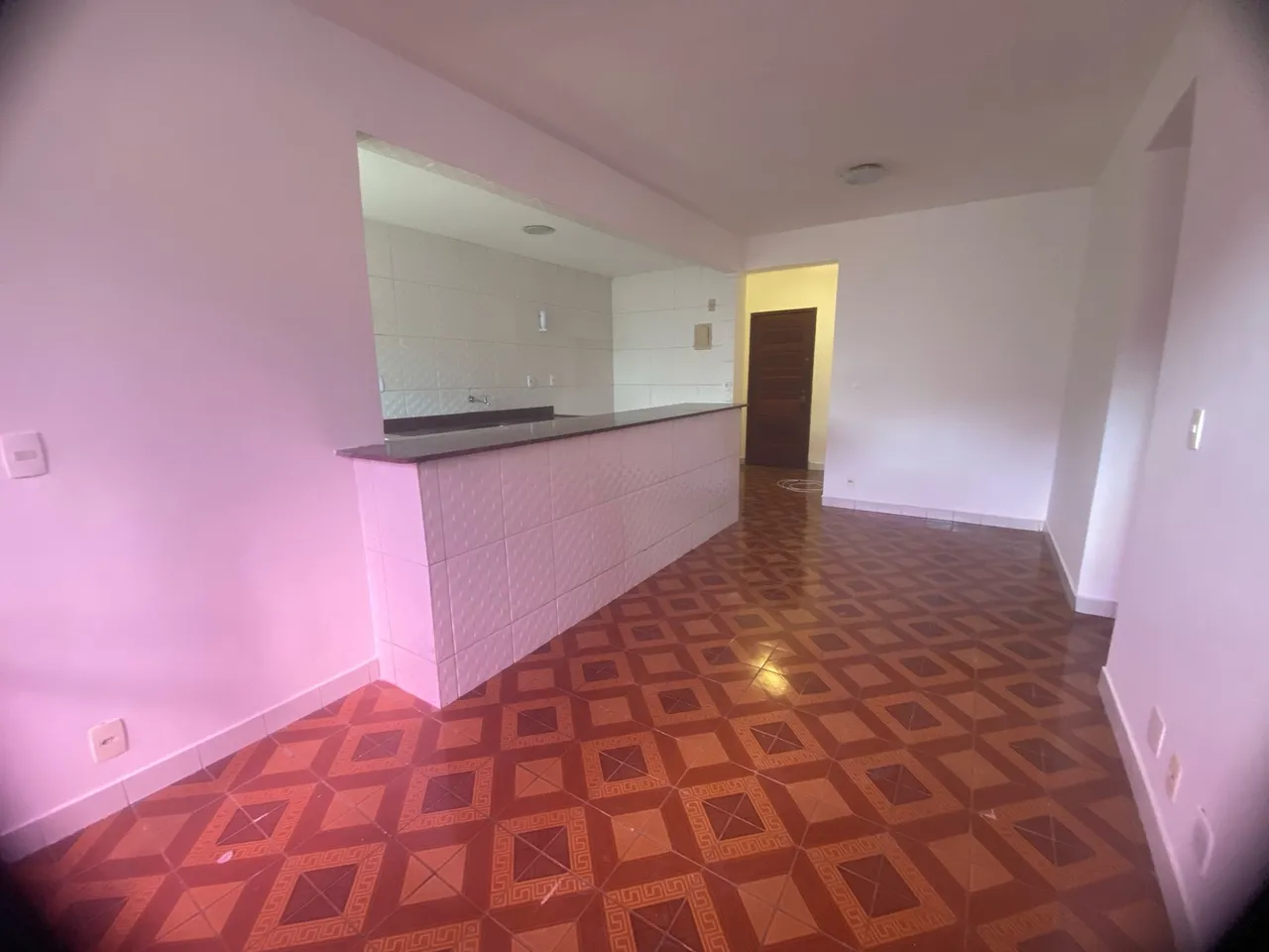 2-bedroom apartment in a building with a gym — photo 13