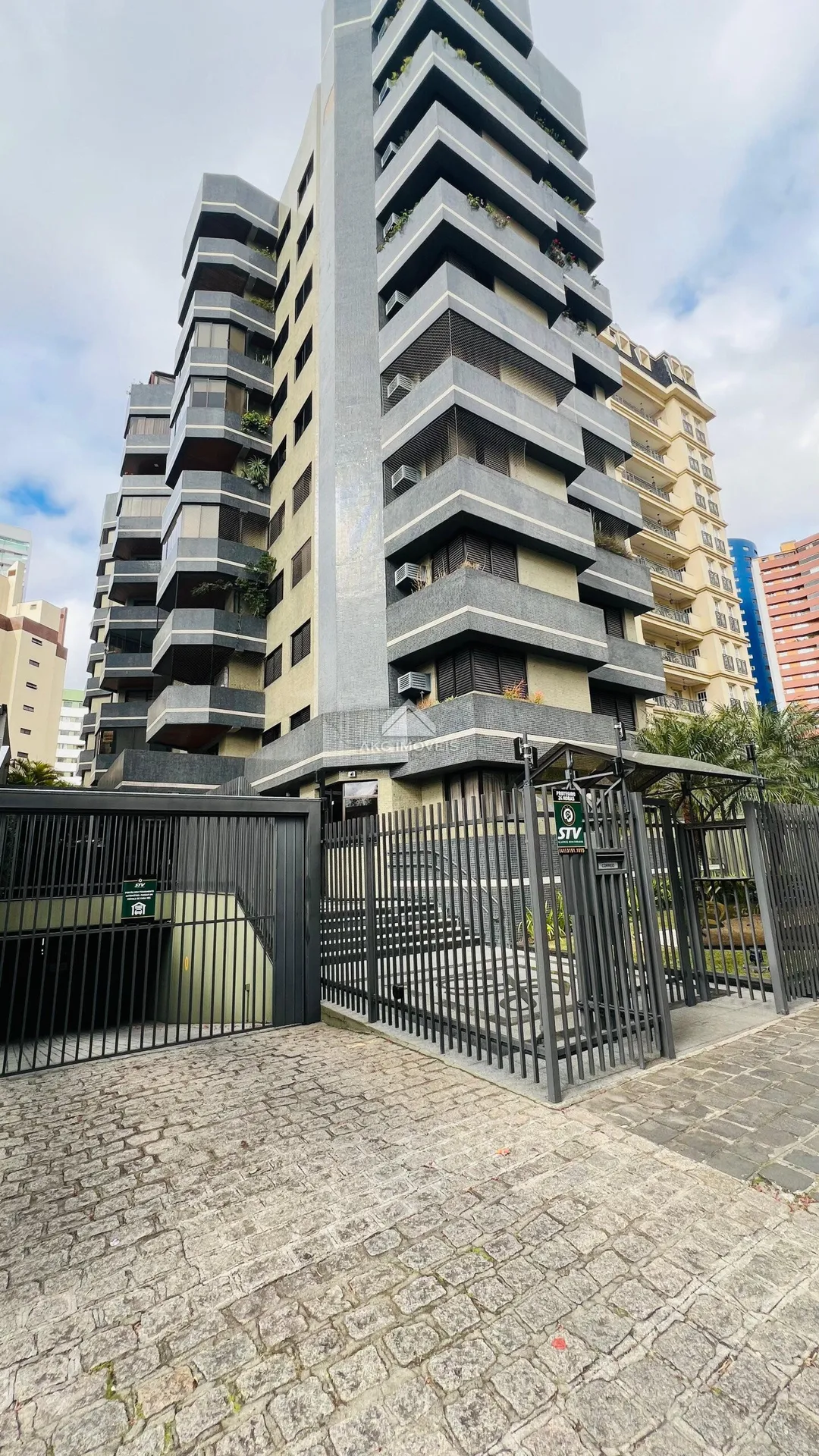 Apartment with 4 bedrooms and 4 parking spaces