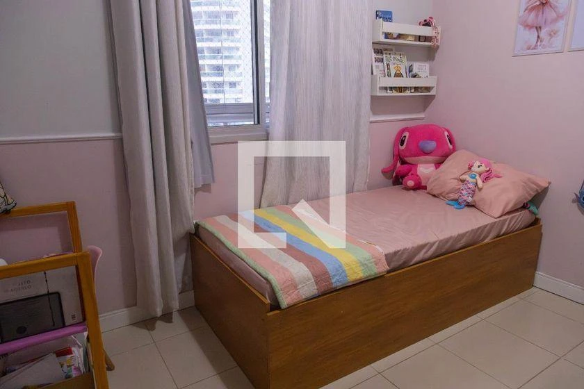 3-bedroom apartment with a bathtub — photo 7