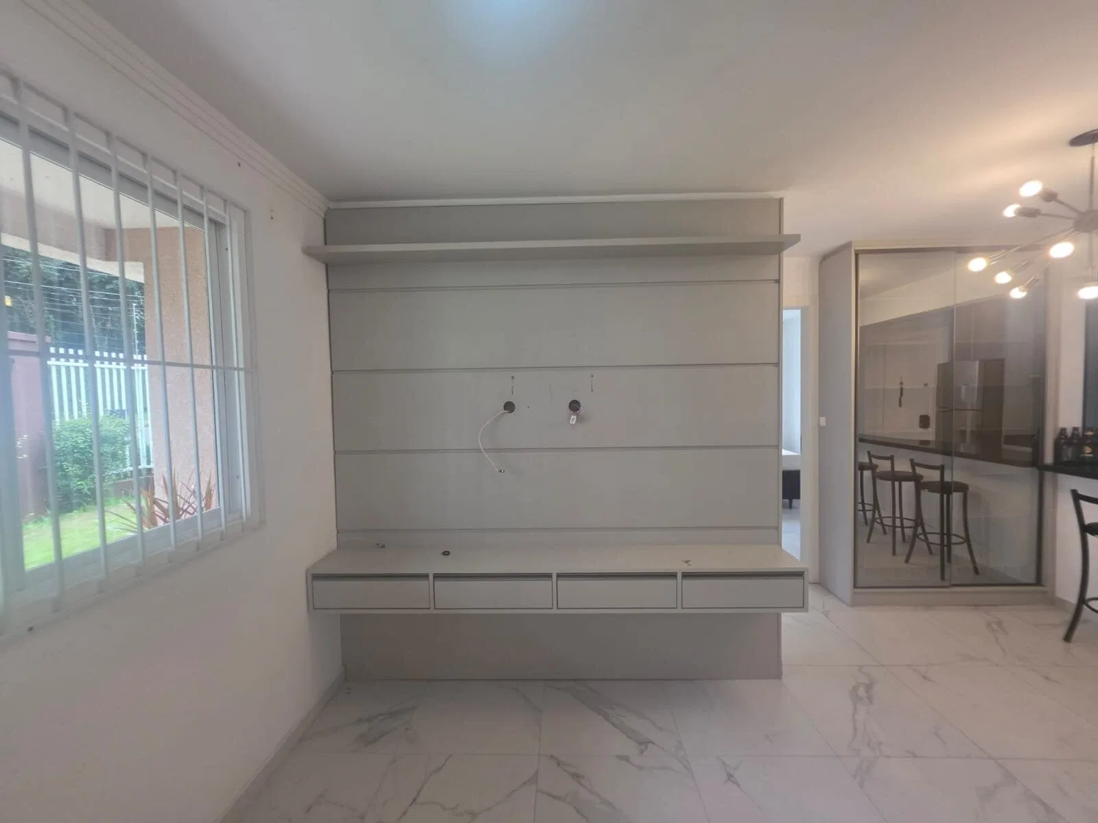 2-bedroom apartment, both with their own bathrooms, 47 m²