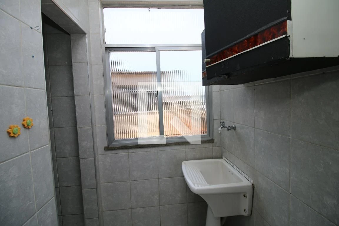 Apartamento para alugar com 2 quartos e 1 banheiro, sem vaga — photo 3