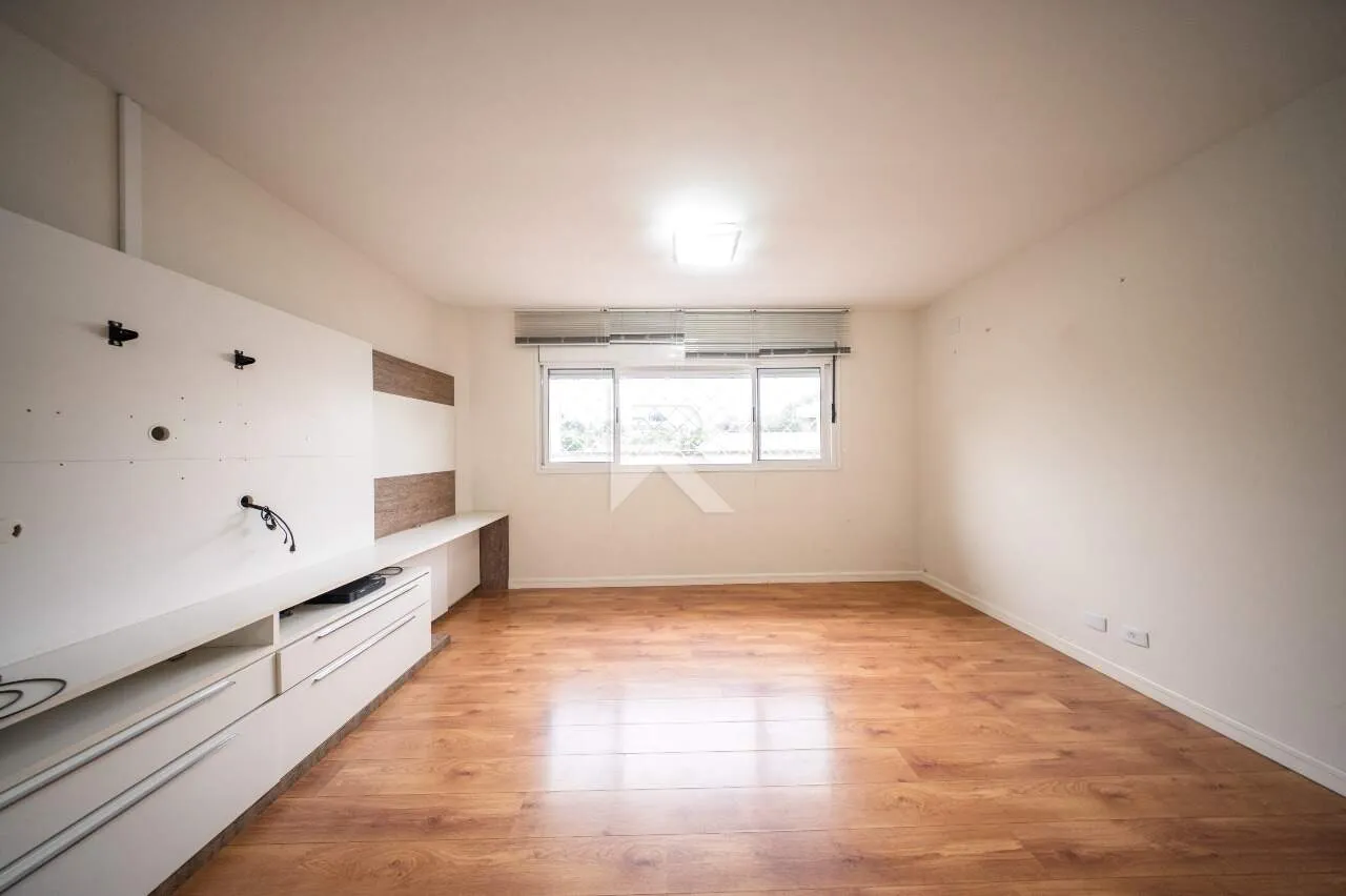 Casa com piscina, jardim e 4 quartos — photo 29