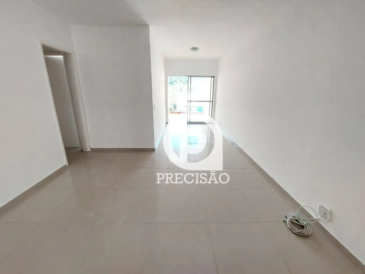 70 m² apartment with laundry area and 1 bedroom — photo 12