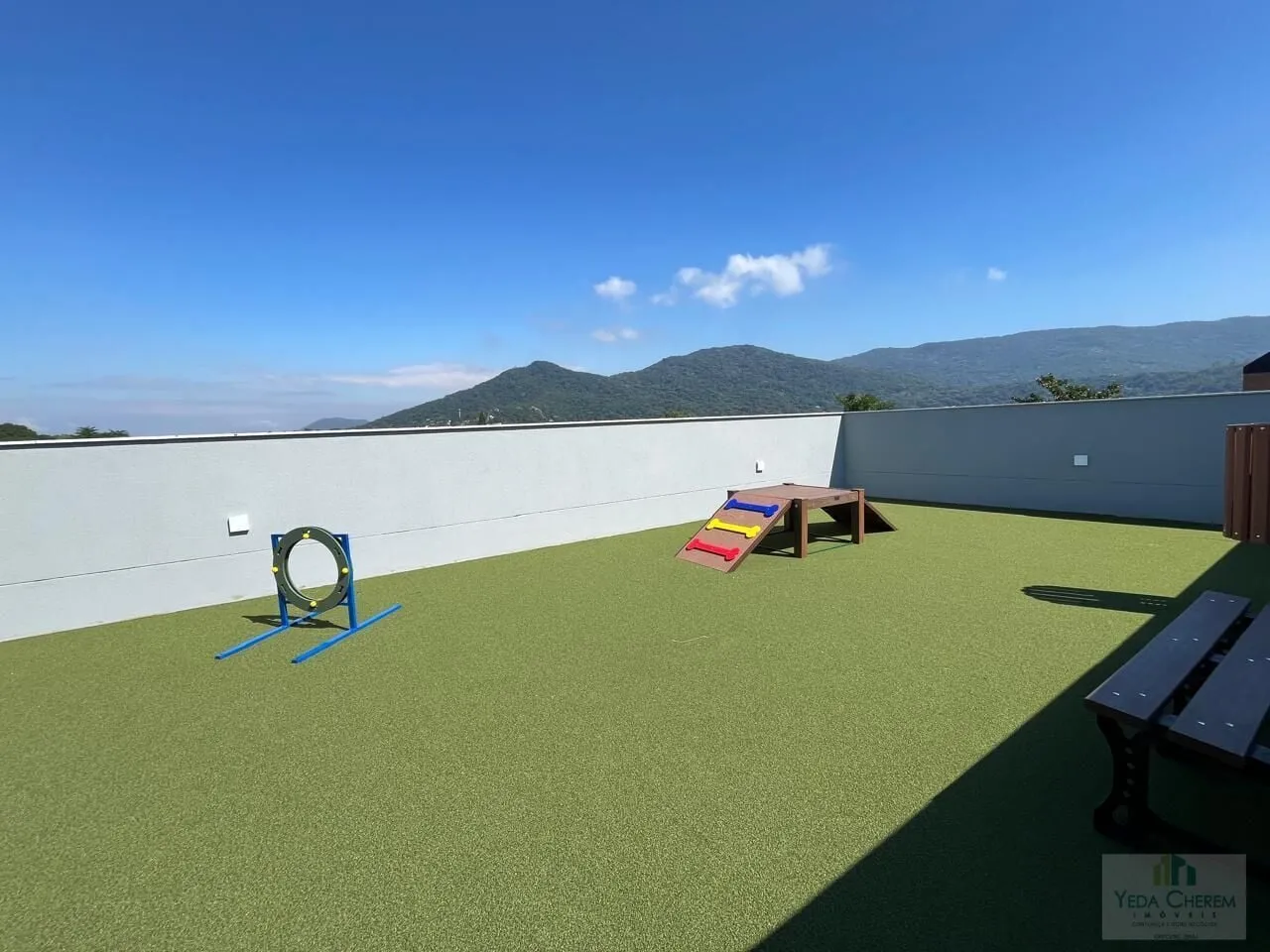 Furnished studio, 55 m², with a water view — photo 38