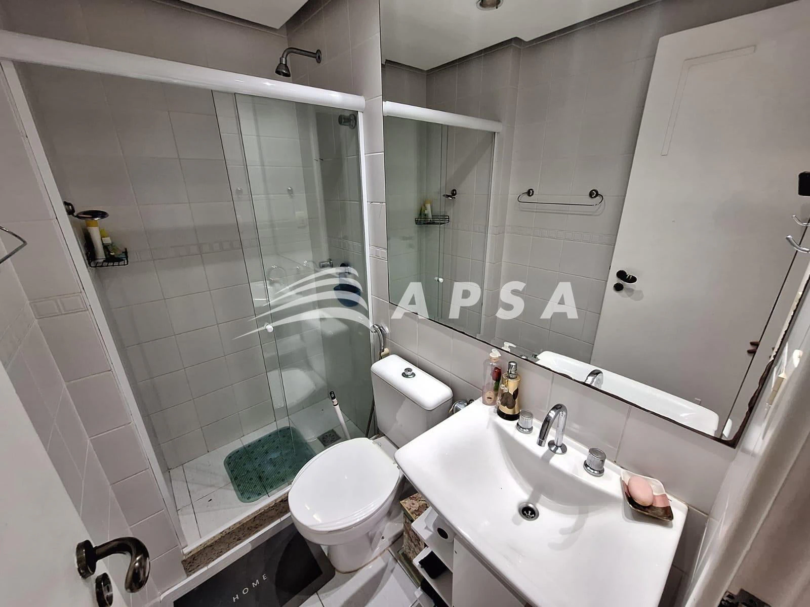 3-bedroom apartment in a building with a gym — photo 24