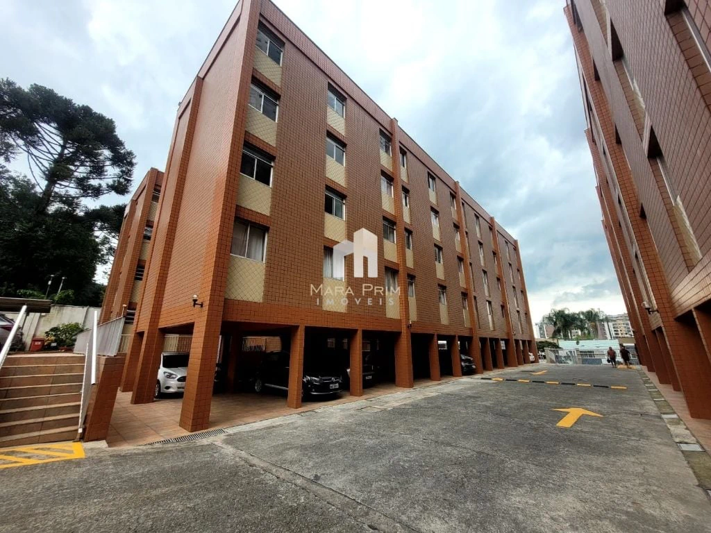 3-bedroom apartment with wood or laminate floors in Curitiba — photo 25