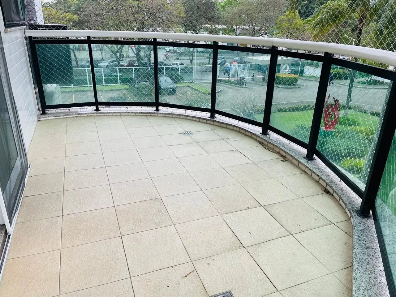 2-bedroom apartment with floor-to-ceiling windows — photo 16