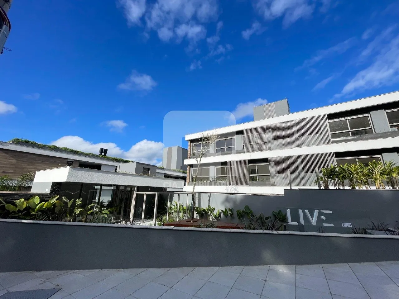 2-bedroom apartment with 2 parking spaces and balcony BBQ — photo 32