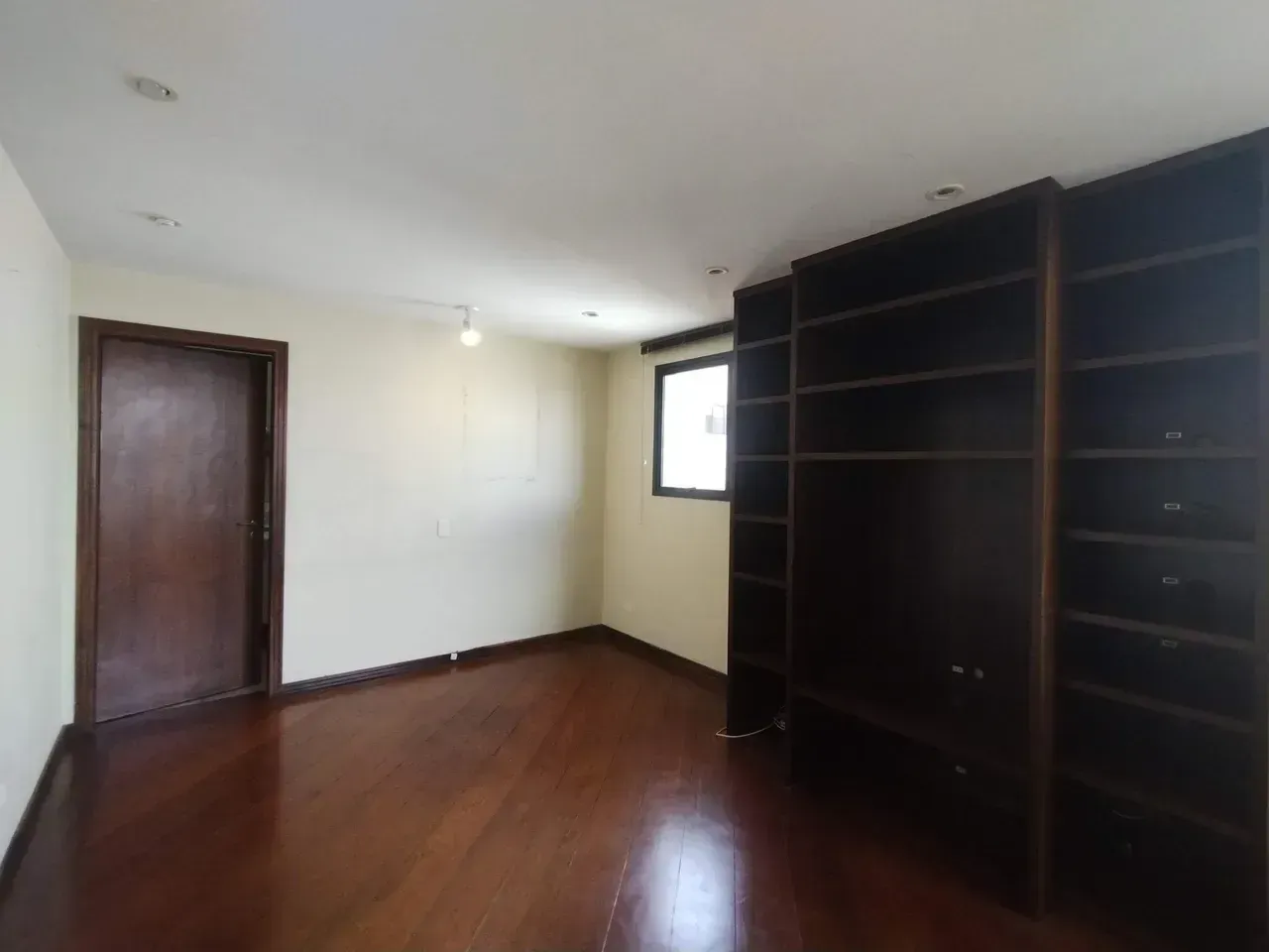 Apartamento mobiliado com 2 quartos e cozinha fechada — photo 2