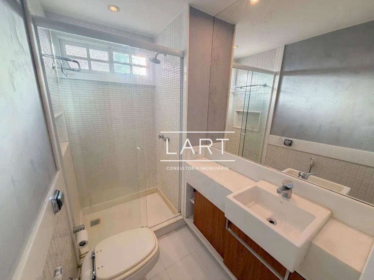 Duplex-style apartment with 2 bedrooms and balcony grill — photo 10