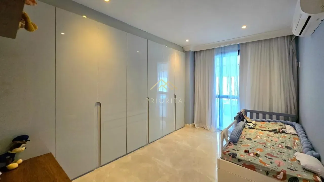 Duplex penthouse with 4 bedrooms and 5 bathrooms — photo 24