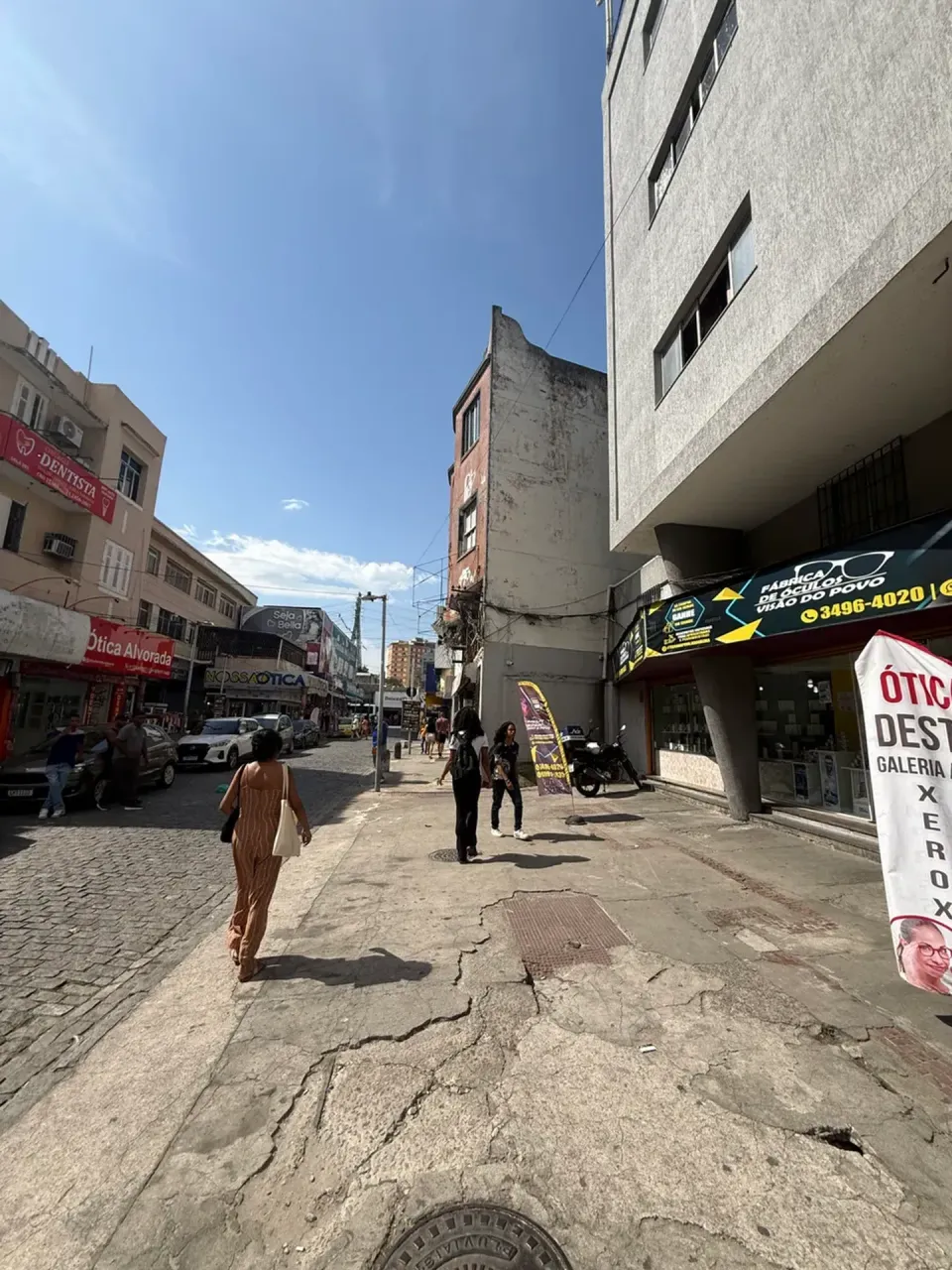 Apartamento com 2 quartos e piso de cerâmica — photo 12