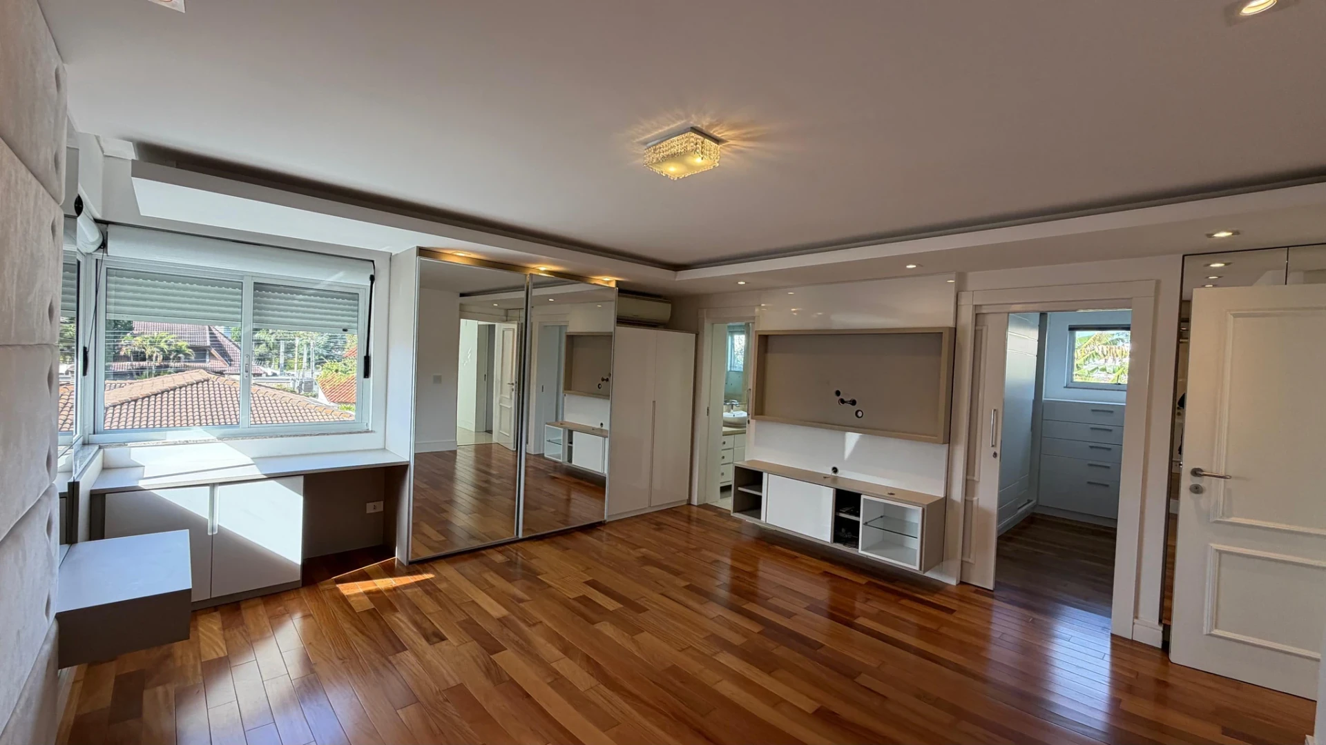 Casa com 4 quartos, jardim e churrasqueira privativa — photo 6