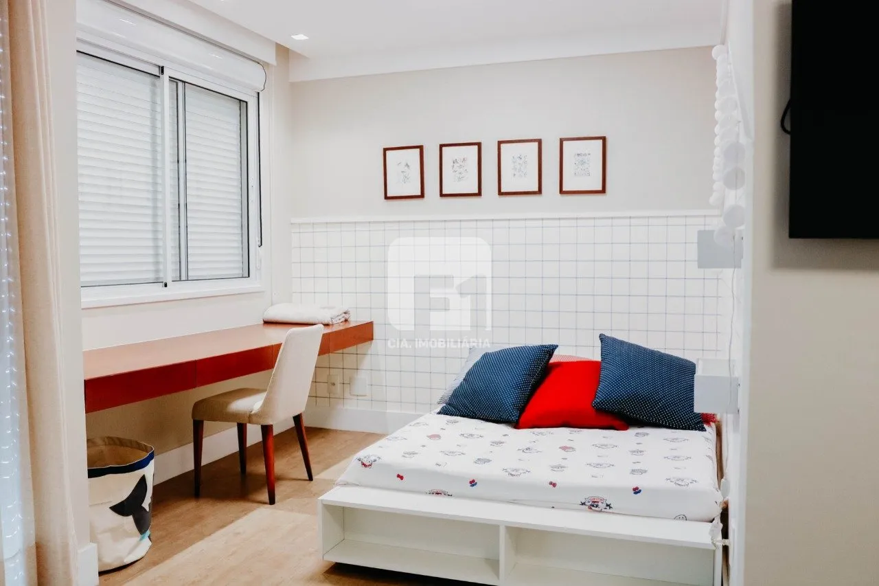 3-bedroom apartment with a private pool in Florianópolis — photo 46