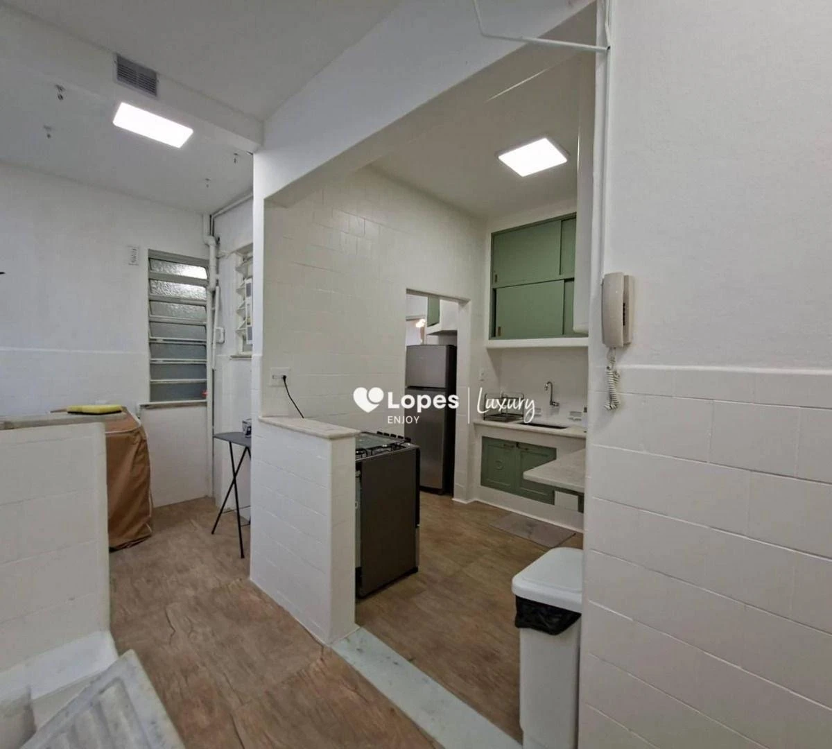 167 m² apartment with 4 bedrooms and a gas kitchen — photo 47