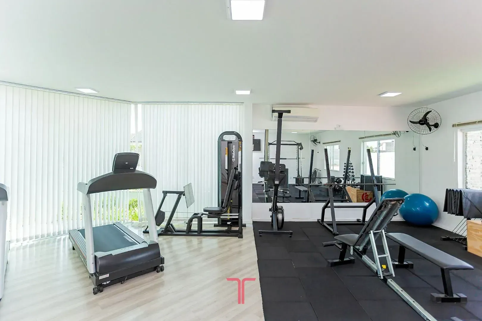 Дом 550 м² с 5 спальнями и приватным садом — photo 125