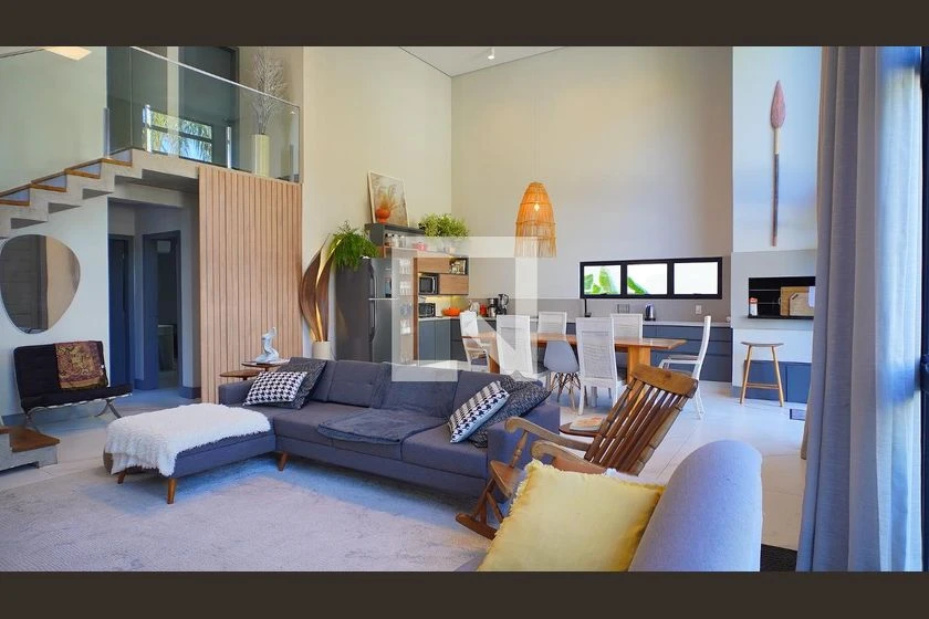 House with 5 bedrooms and 3 en-suites with a balcony — photo 6