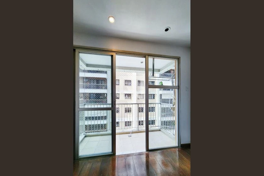 Apartamento de 2 quartos em condomínio com piscina — photo 42