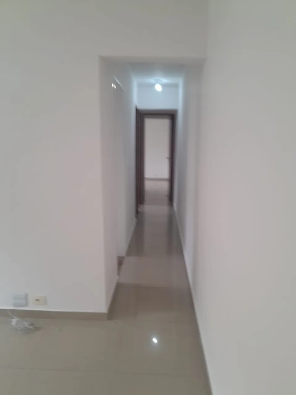 Квартира на першому поверсі з 2 спальнями і паркомісцем — photo 2