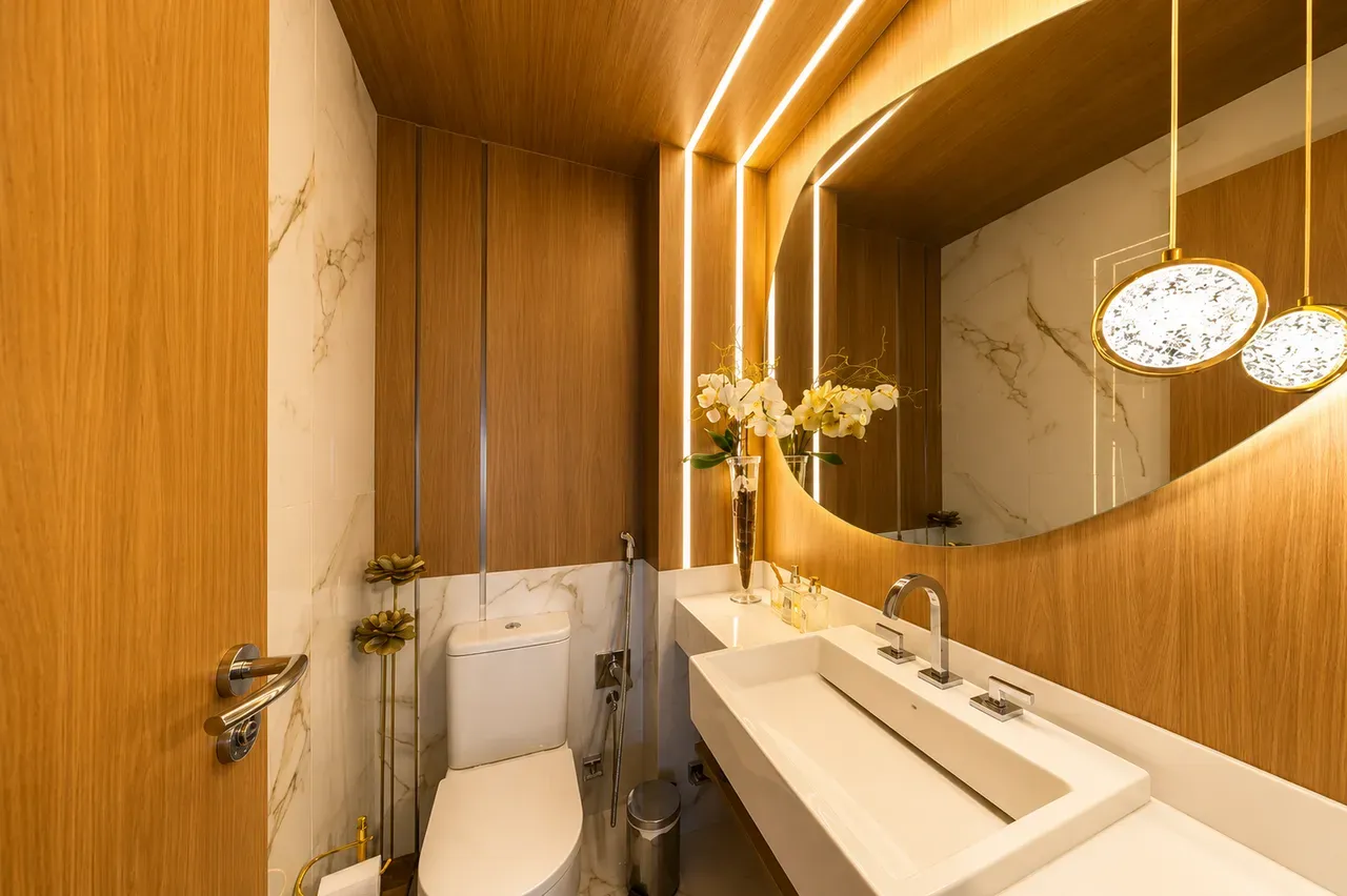 Furnished apartment, 266 m², with floor-to-ceiling windows — photo 21