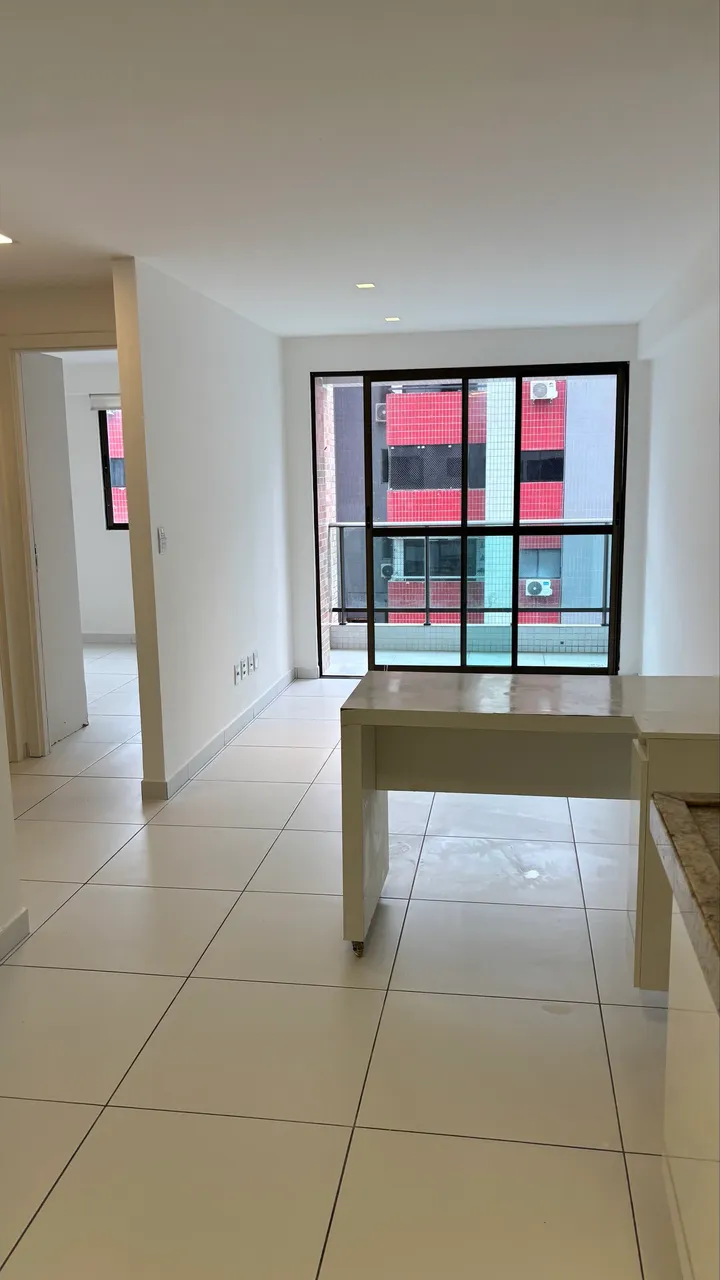 2-bedroom apartment with 1 bathroom and 1 parking spot