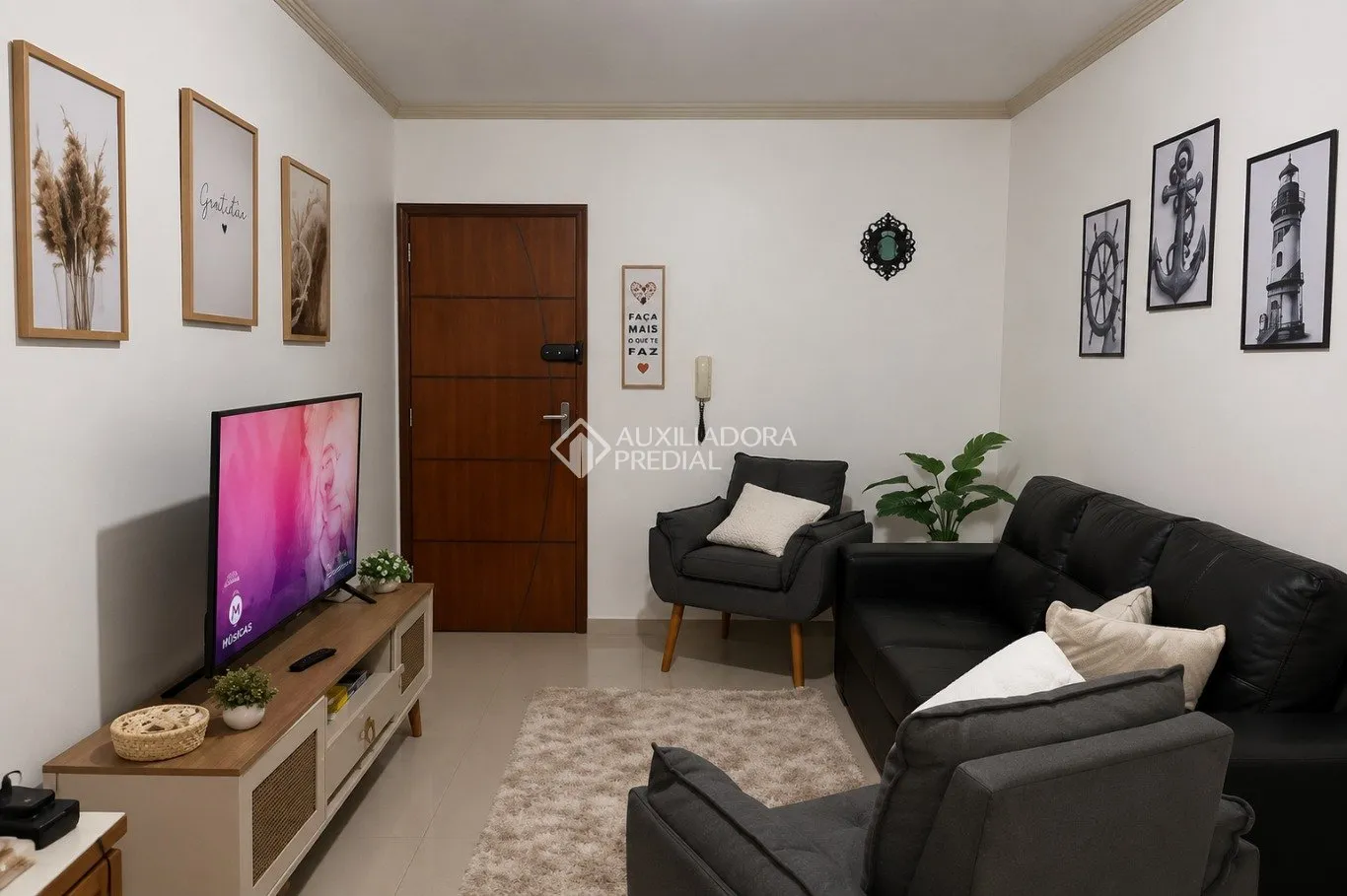 Furnished 2-bedroom apartment with suite and 66 m²