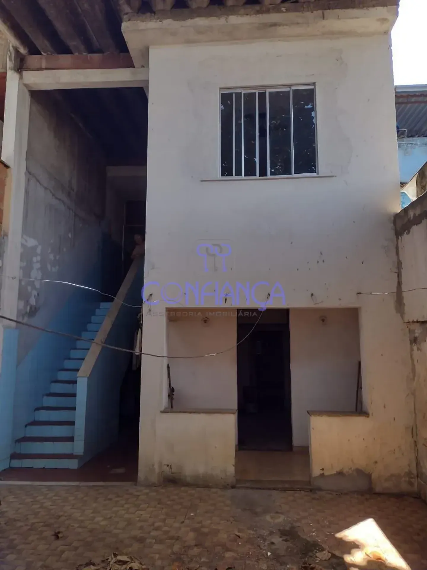 Casa mobiliada com cozinha e fogão a gás — photo 22
