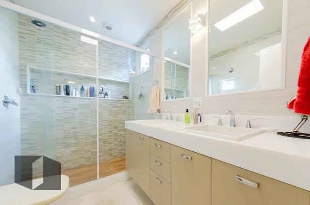 Condominium house with 5 bedrooms and 5 bathrooms — photo 10