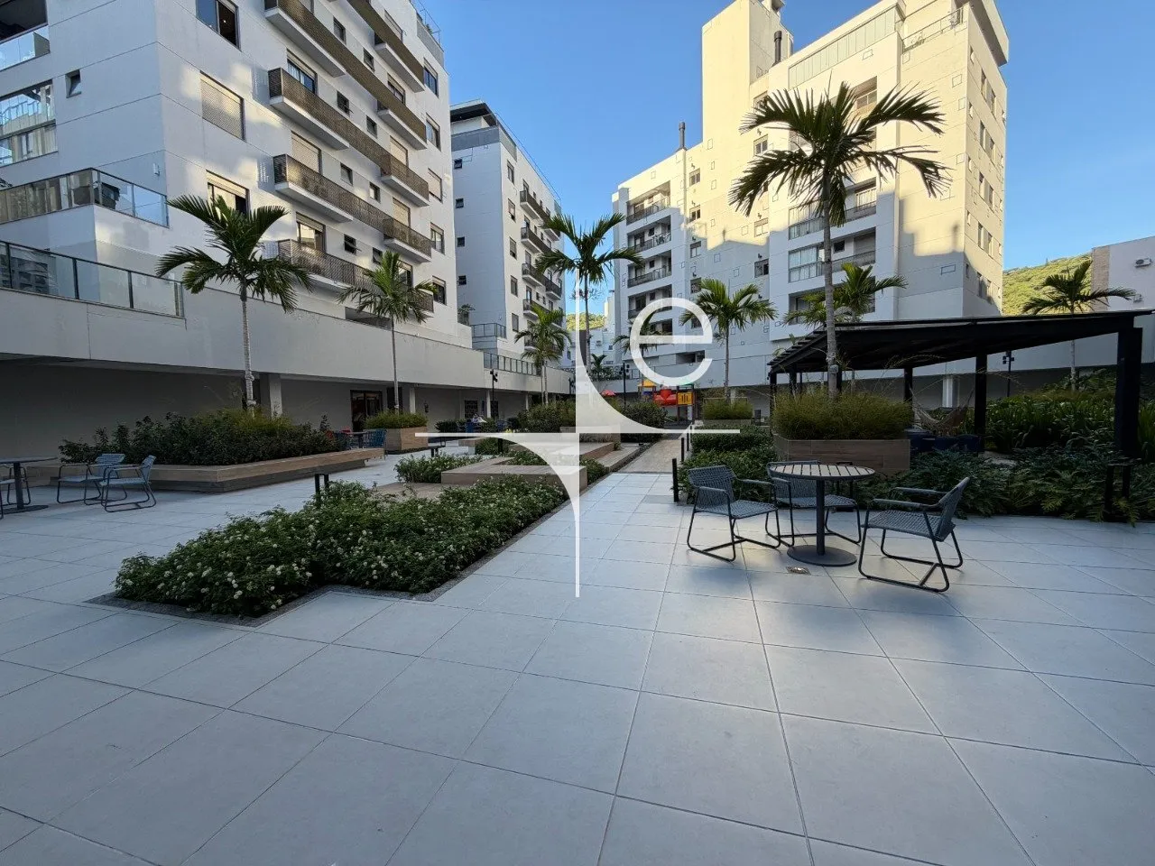 Furnished apartment, 80 m², with a grill on the balcony — photo 29