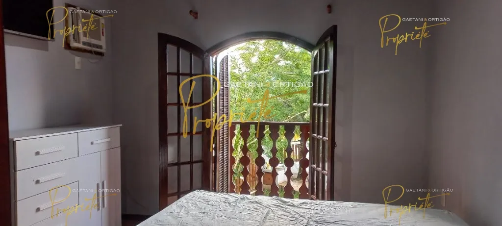 Rental house with 5 bedrooms and 4 bathrooms — photo 16