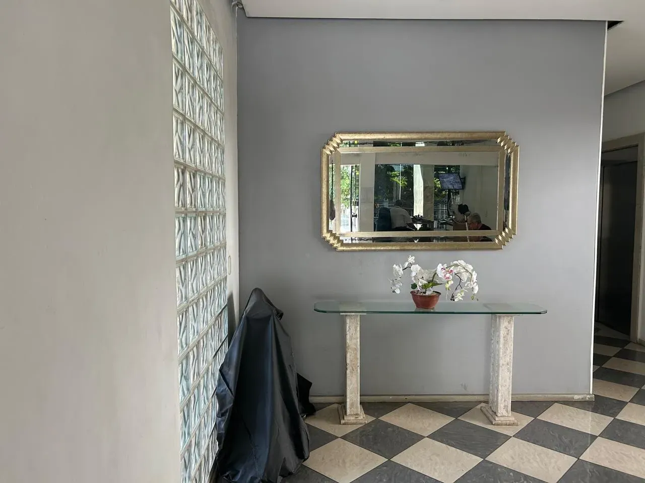 Unfurnished apartment with 3 bedrooms and 5 bathrooms — photo 52