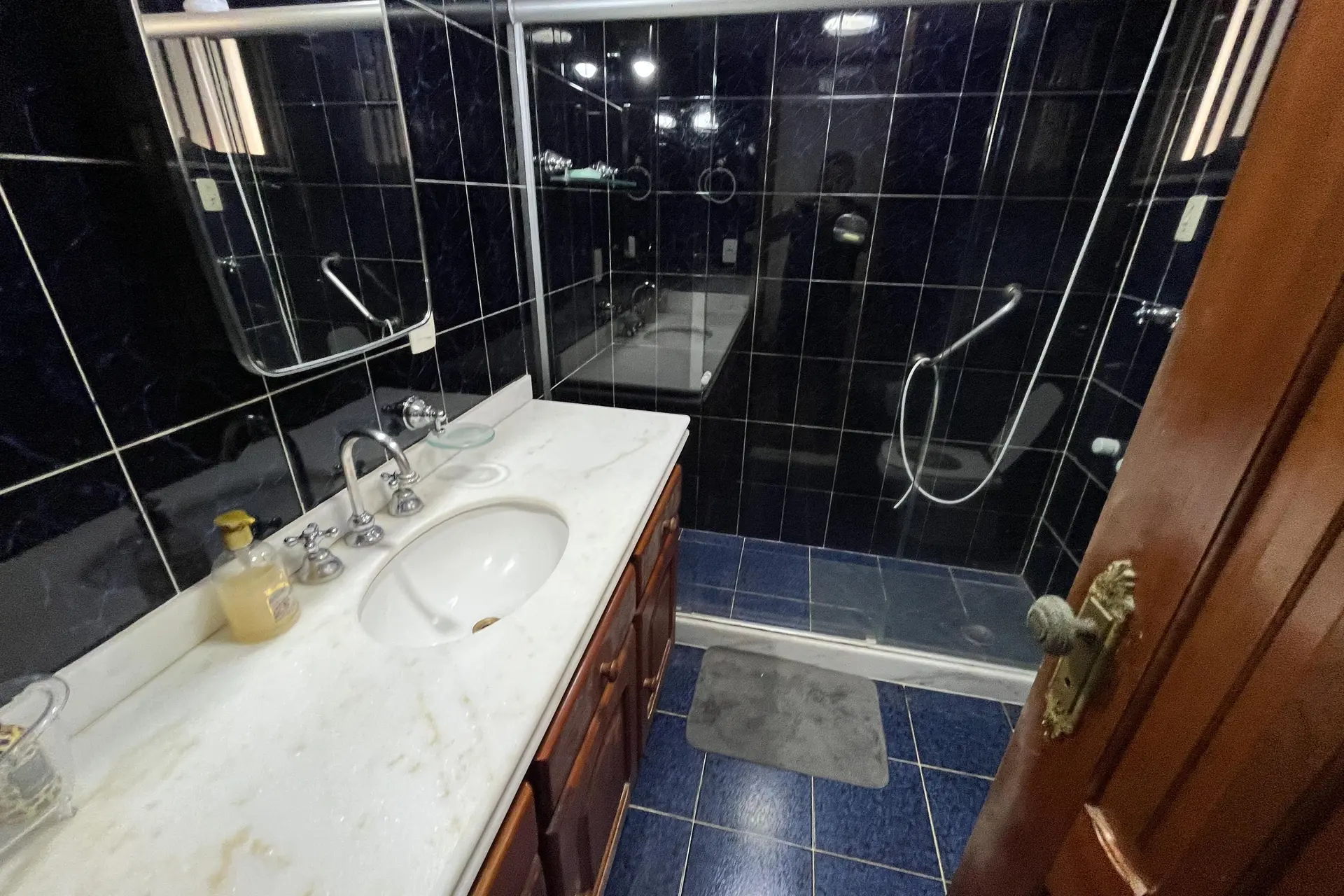 Будинок із 3 спальнями та дерев'яною підлогою або ламінатом — photo 24