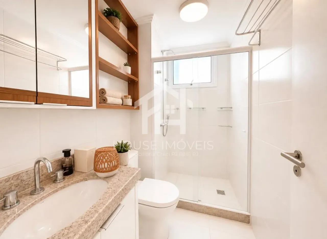 Apartamento com ar-condicionado e varanda envidraçada — photo 3