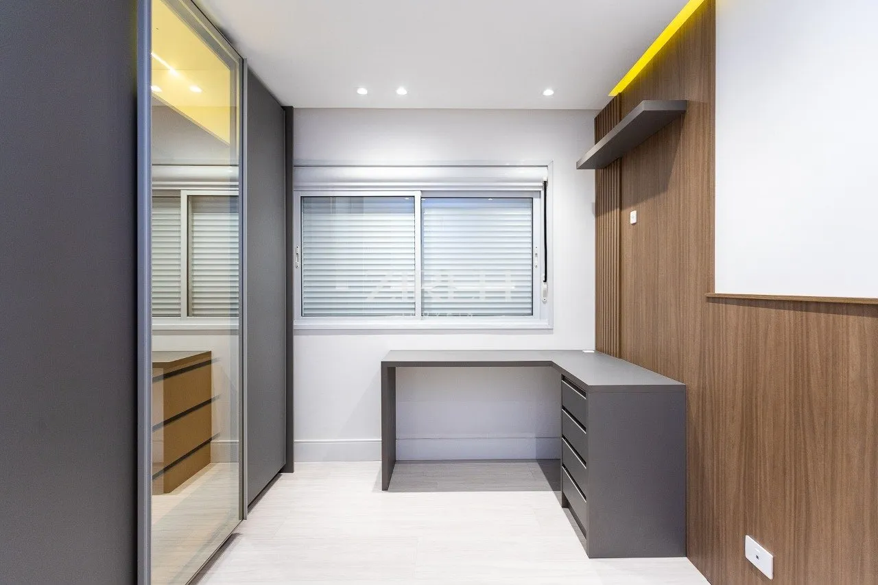 Apartment with 3 en-suite bedrooms and BBQ balcony — photo 21