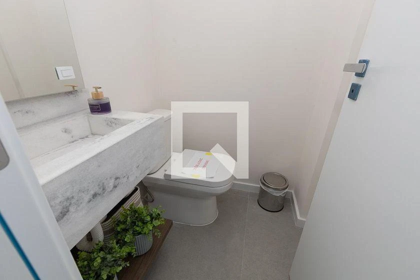 Furnished house with 3 en-suites and 2 parking spots — photo 7
