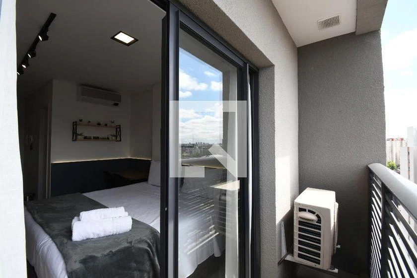 25 m² apartment with a home office and a washing machine — photo 25