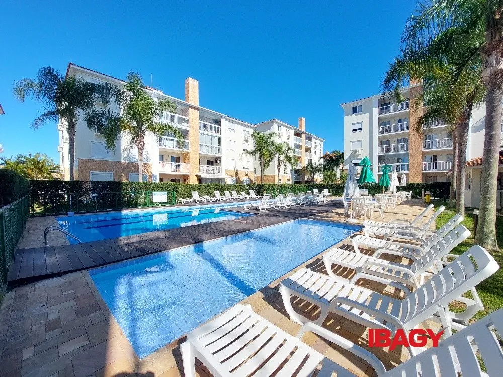 Apartamento de 2 dormitorios con balcón cerrado — photo 4