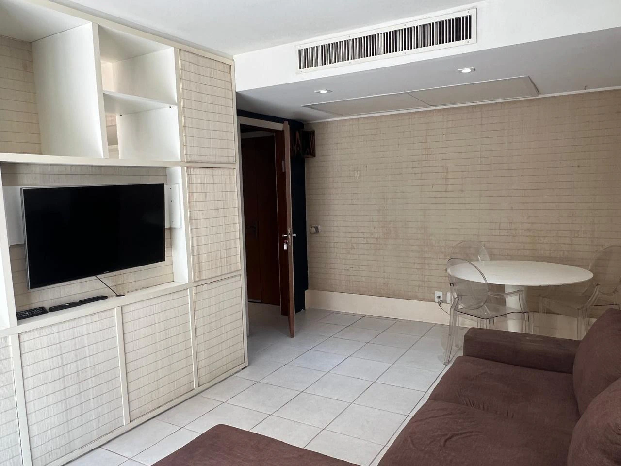 Furnished apartment, 74 m², with a walk-in closet — photo 10