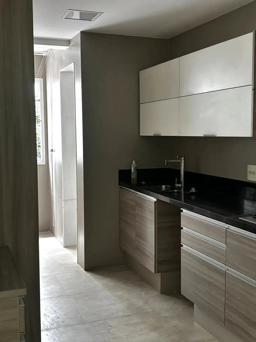 2-bedroom apartment with 2 en-suites, 3 baths, 2 parking — photo 9